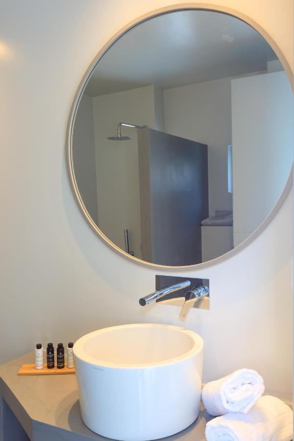 Iliades Luxury Boutique Suites 바트시 외부 사진