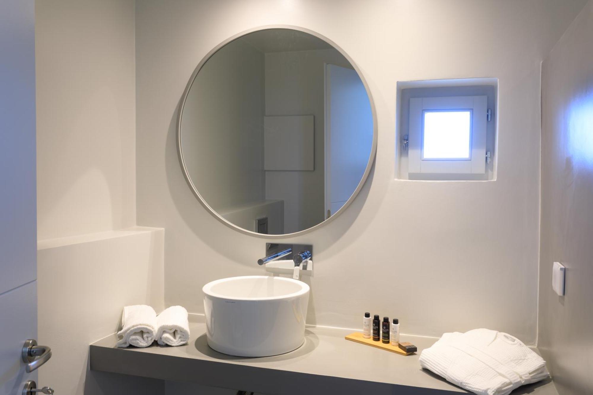 Iliades Luxury Boutique Suites 바트시 객실 사진